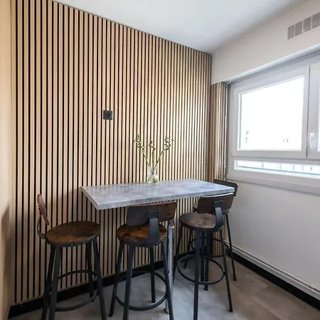 Le 27 - 3*** Cosy A Parking 里昂