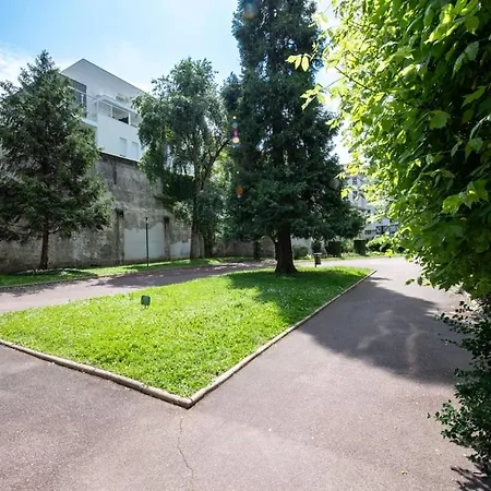 Le 27 - 3*** Cosy A Parking Апартаменты *